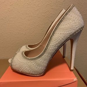 Bridal Shoes only wore once!